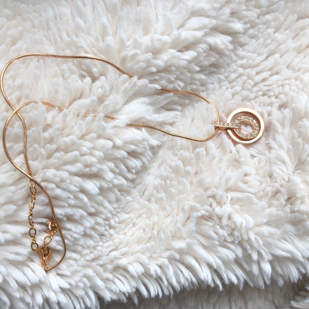 Swarovski pendant and chain